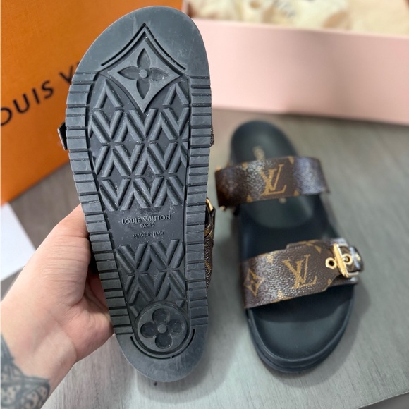 Louis Vuitton Monogram Brown Slides - Picture 4 of 11